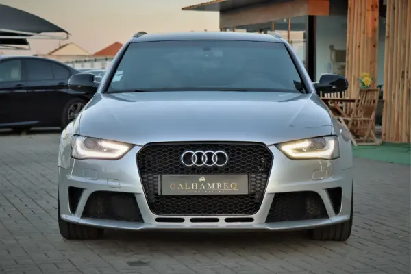 Audi RS4 Avant 4.2 FSi quattro S tronic 2