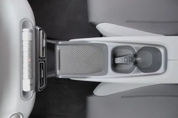 BYD Dolphin Surf 43.2 kWh Boost 7