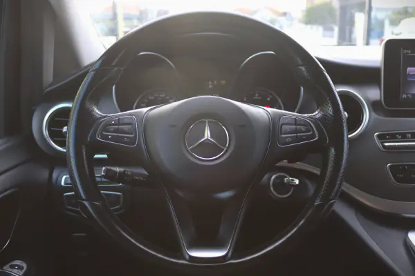 Mercedes-Benz V 220 d Aut. 16