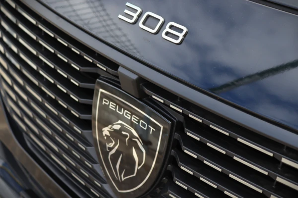Peugeot 308 SW 1.2 PureTech Allure Full LED 11