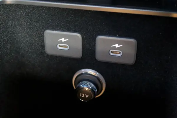 Bentley Bentayga V8 S Black Edition 55