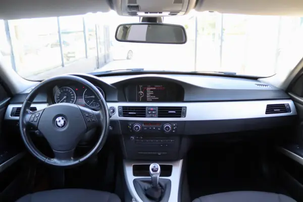 BMW 318 d 4
