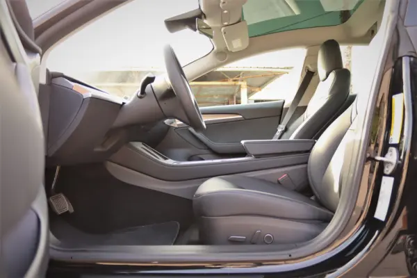 Tesla Model 3 Standard Range Plus RWD 9