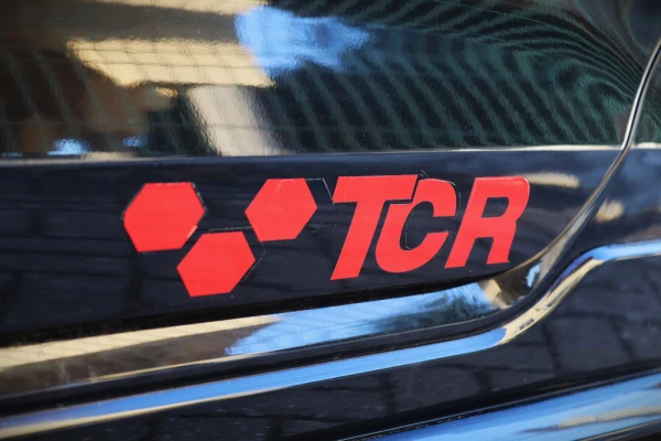 Volkswagen Golf 2.0 TSI GTi TCR DSG 15