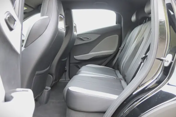 BYD Dolphin Surf 43.2 kWh Boost 27