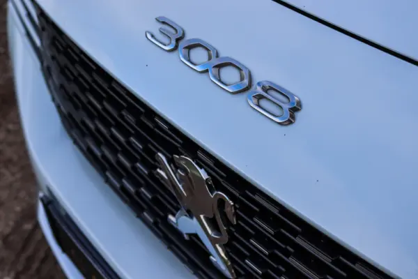 Peugeot 3008 1.6 Hybrid Allure Pack e-EAT8 29
