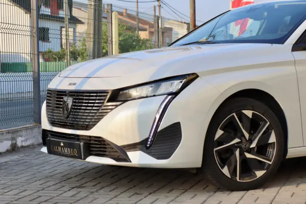 Peugeot 308 1.2 PureTech Allure Pack 10