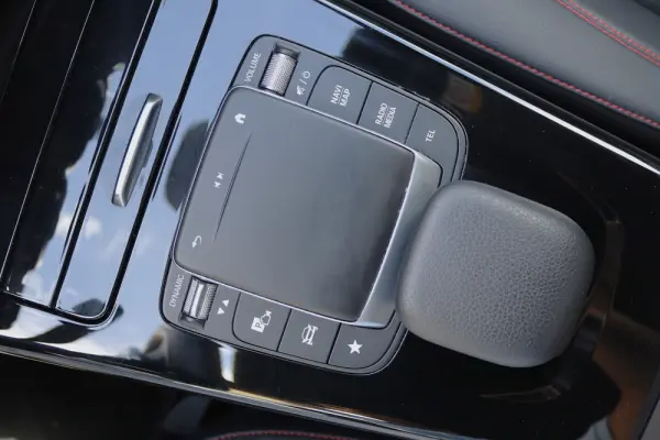 Mercedes-Benz CLA 250 e 8G-DCT AMG Line 25
