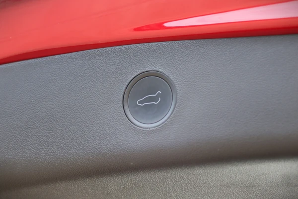 Tesla Model 3 Long Range Tração Integral 8