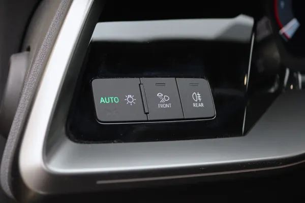 Audi A3 Limousine 30 TFSI S tronic 6