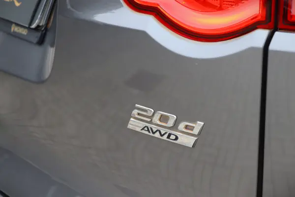 Jaguar F-Pace 20d Aut. Prestige 14