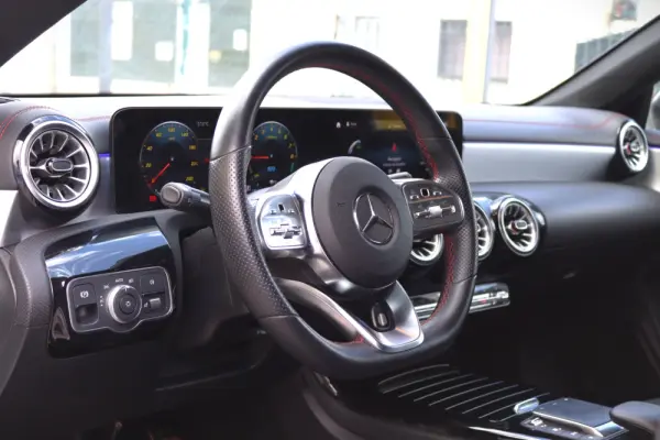 Mercedes-Benz CLA 250 e 8G-DCT AMG Line 13