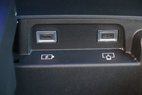 Peugeot 3008 1.2 Hybrid GT e-DCS6 18