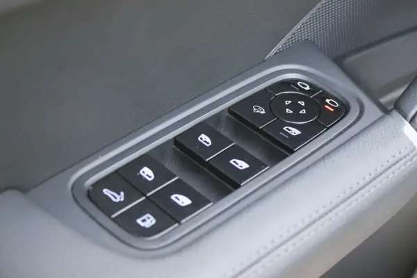 Porsche Cayenne E-Hybrid 23