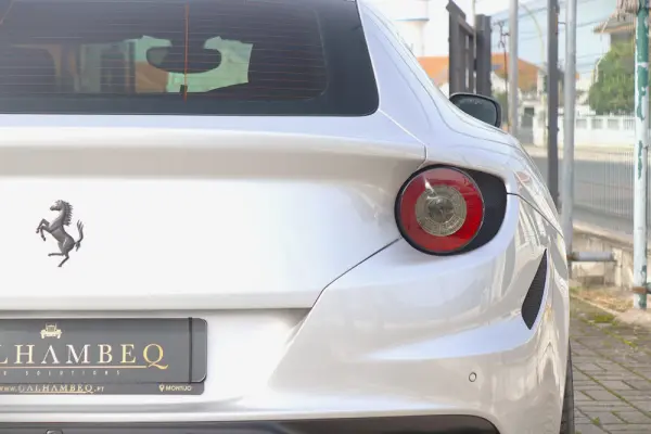 Ferrari FF Standard 16