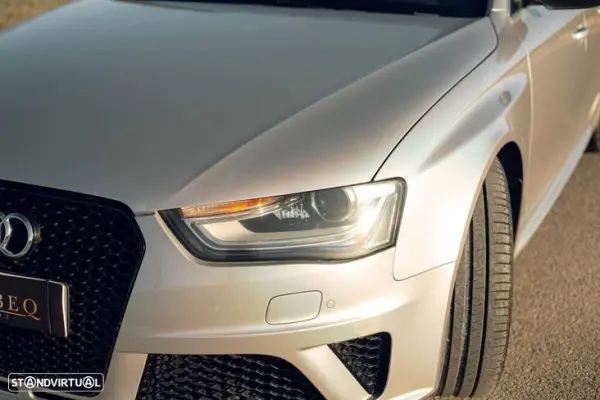 Audi RS4 Avant 4.2 FSi quattro S tronic 15