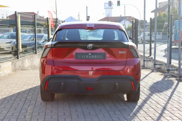 MG MG4 51 kWh Standard 8