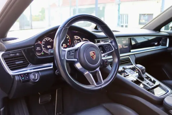 Porsche Panamera 4 E-Hybrid 20