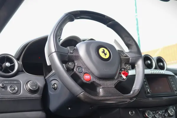 Ferrari FF Standard 6