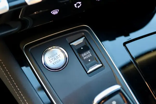 Peugeot 508 SW 1.6 Hybrid GT e-EAT8 27