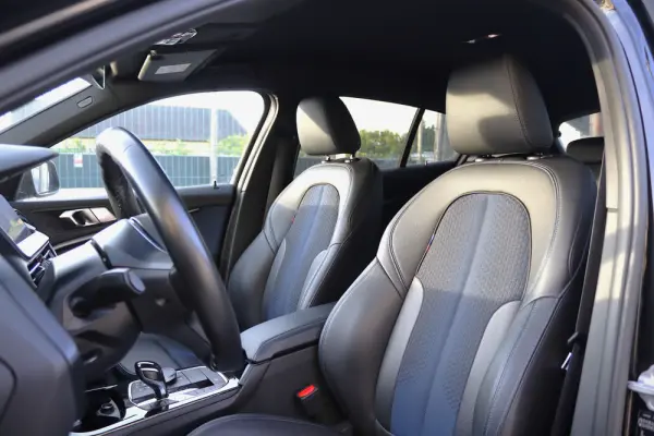 BMW 120 d Pack Desportivo M 8