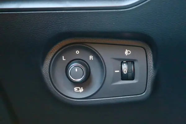 MG MG4 64 kWh Luxury 21