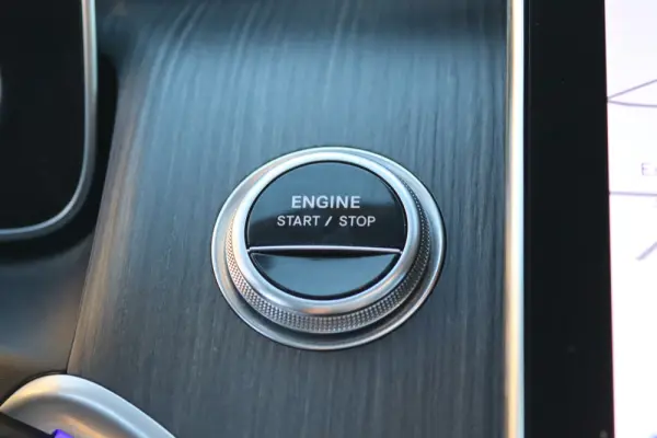 Mercedes-Benz GLC 300 e 4Matic 9G-TRONIC Avantgarde Advanced 25