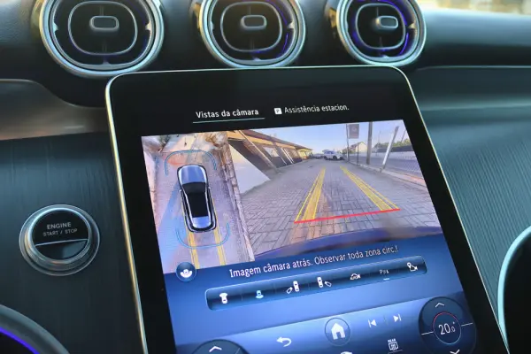 Mercedes-Benz GLC 300 e 4Matic 9G-TRONIC Avantgarde Advanced 27