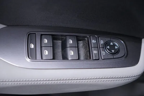 BYD Dolphin Surf 43.2 kWh Boost 6