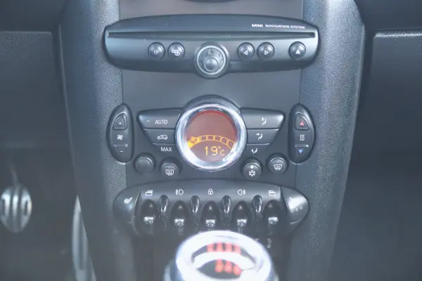 MINI 3 Portas John Cooper Works 21