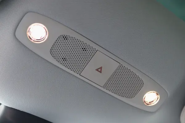 Tesla Model 3 Standard Range Plus RWD 24