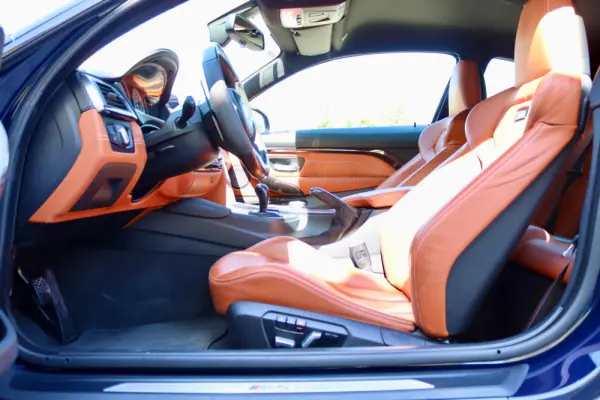 BMW M4 Auto 22