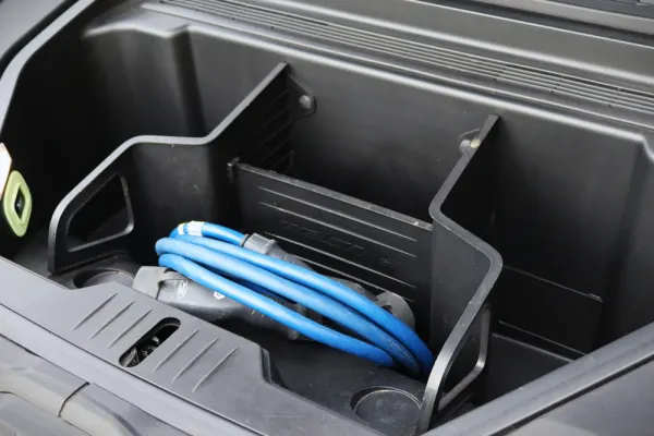 Ford Mustang Mach-E 75.7 kWh Base 11