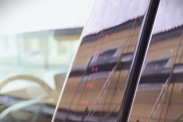 Ford Mustang Mach-E 75.7 kWh Base 8