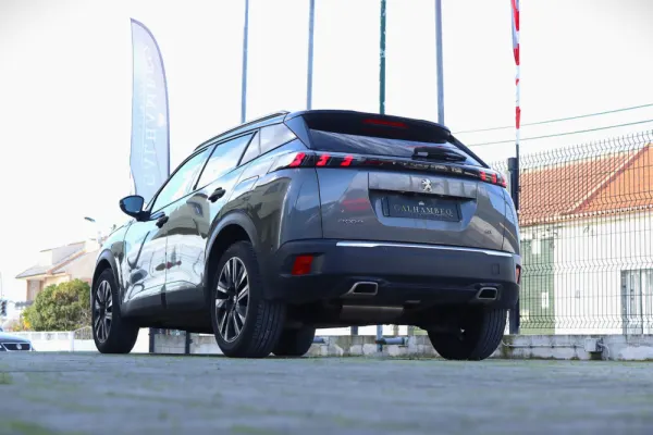 Peugeot 2008 1.2 PureTech GT EAT8 10