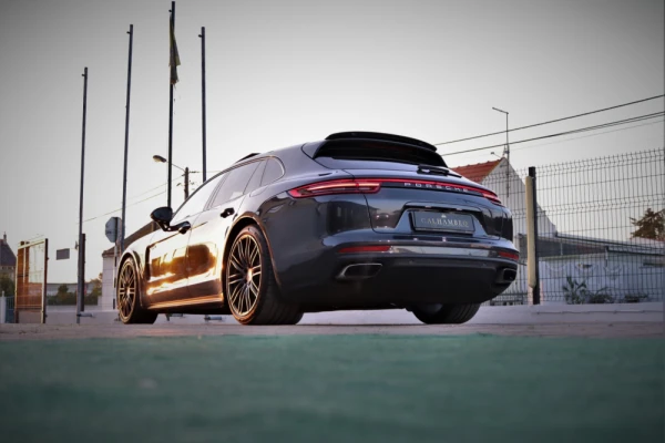 Porsche Panamera Sport Turismo 4 E-Hybrid 27