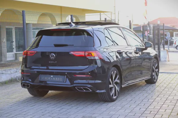 Volkswagen Golf 1.5 eTSI R-Line DSG 3