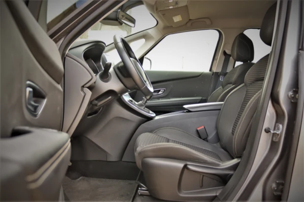 Renault Grand Scénic 1.5 dCi Dynamique S 7L 5