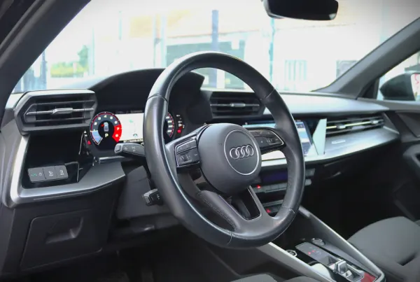 Audi A3 Limousine 30 TFSI S tronic 17