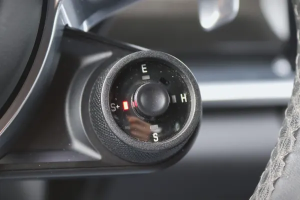 Porsche Panamera Sport Turismo 4 E-Hybrid 9