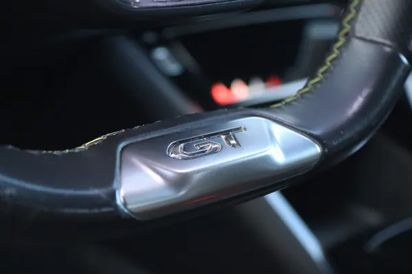 Peugeot 2008 1.2 PureTech GT EAT8 23