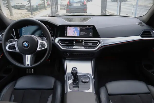 BMW 320 e Touring Pack M Auto 4