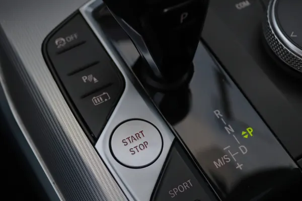 BMW 320 e Touring Pack M Auto 26