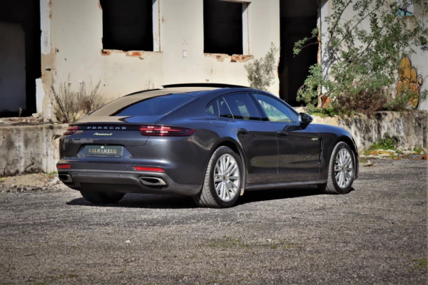 Porsche Panamera 4 E-Hybrid 34