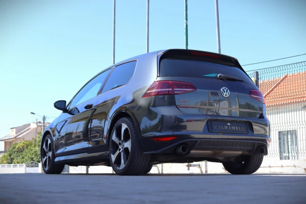 Volkswagen Golf 2.0 TSi GTi 9