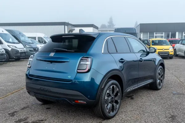 Fiat 600e 54 kWh La Prima 4