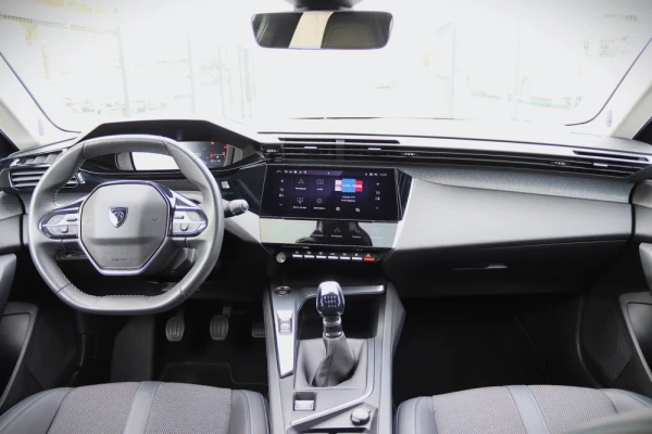 Peugeot 308 SW 1.2 PureTech Allure Full LED 4