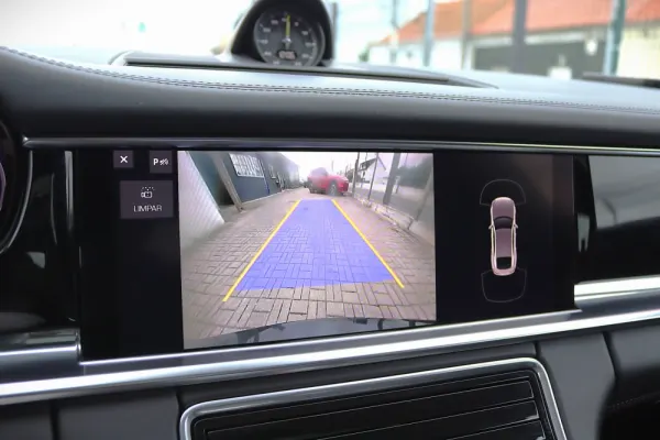 Porsche Panamera 4S E-Hybrid 6