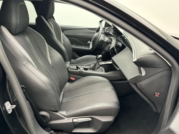 Peugeot 308 SW 1.2 PureTech Allure Full LED 12