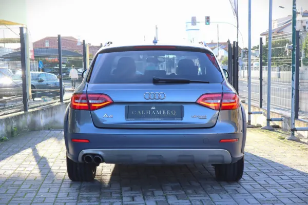 Audi A4 Allroad 2.0 TDI quattro Advance S tronic 11
